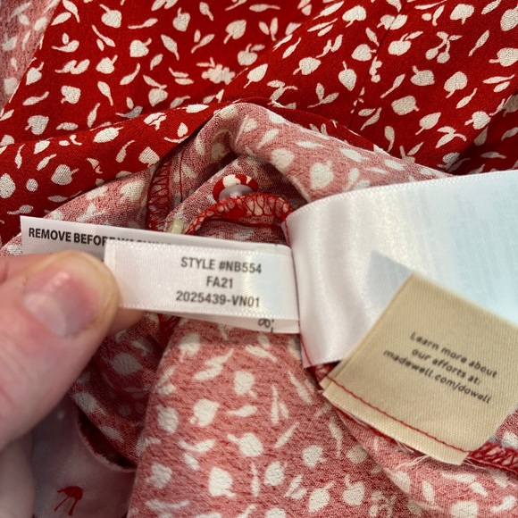 Madewell Kinston Side-Button Wrap Top in Park Picnic Size XS NWOT Red Floral - Picture 8 of 12